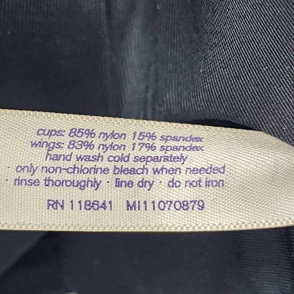 Cacique Black Adjustable Straps Back Full Coverage Underwire Bra Size 42C - Picture 3 of 4